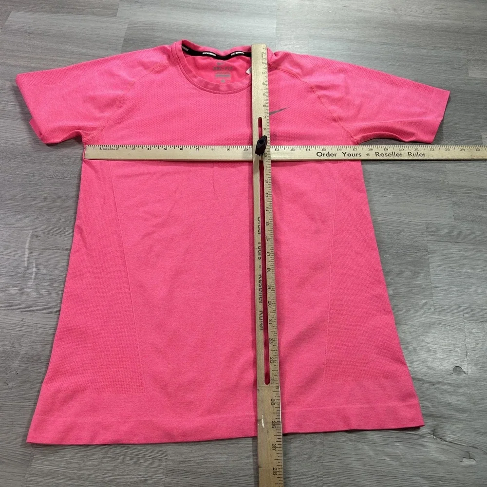 Nike Dri-FIT Running Shirt Mens Small Pink Short Sleeve Training Top 589640-646